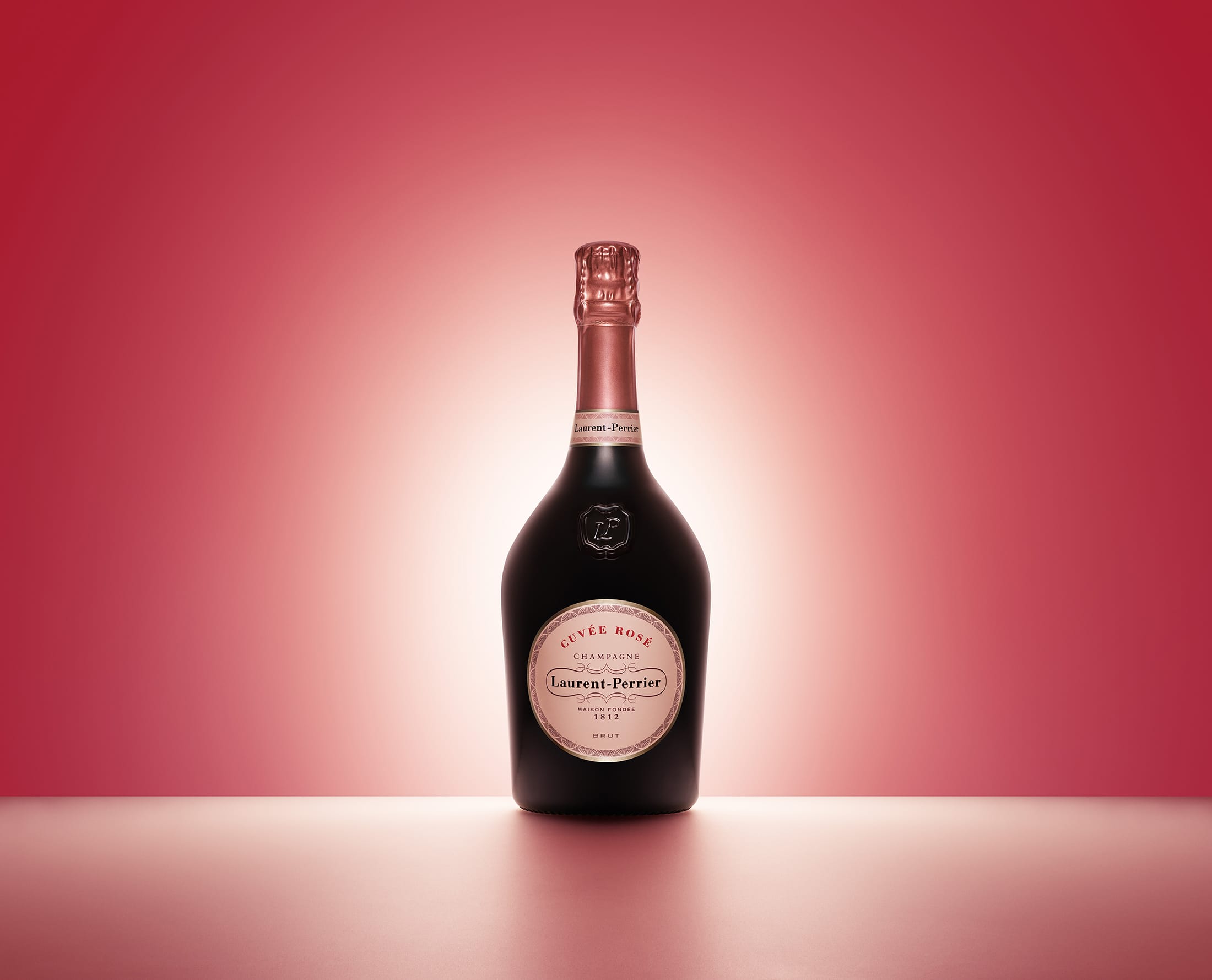 Champagne Laurent-Perrier Cuvée Rosé Brut und Champagne Blanc de Blancs in Holzkiste - limitierte Auflage