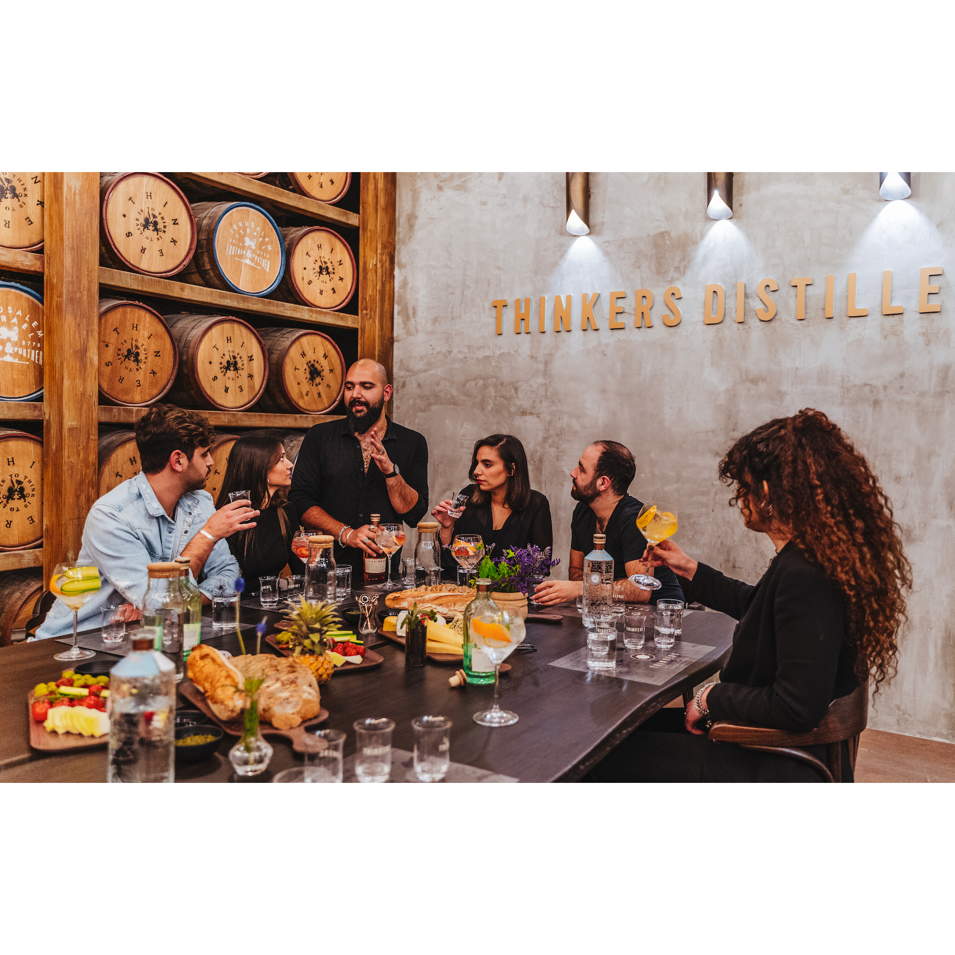 Thinkers Premium Jerusalem Gin - Handgefertigt mit Botanicals – 700ml, 42% vol