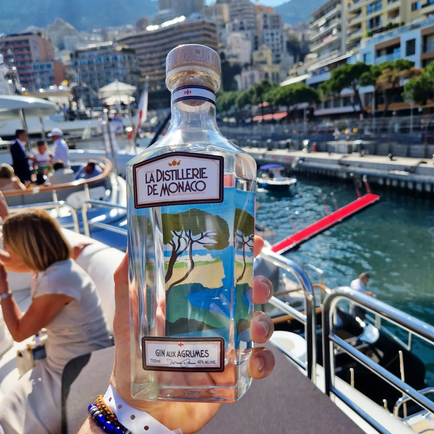 GIN AUX AGRUMES de Monaco mit Geschenkbox 40% vol. 0,7l