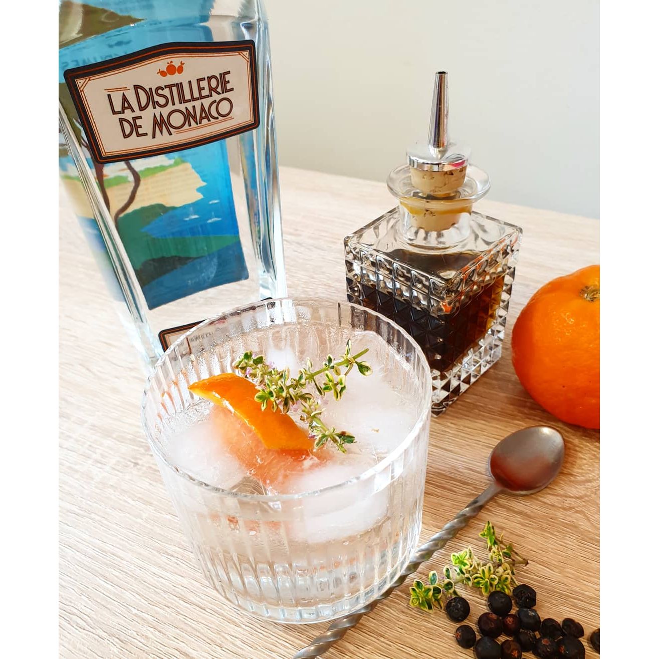 GIN AUX AGRUMES de Monaco mit Geschenkbox 40% vol. 0,7l